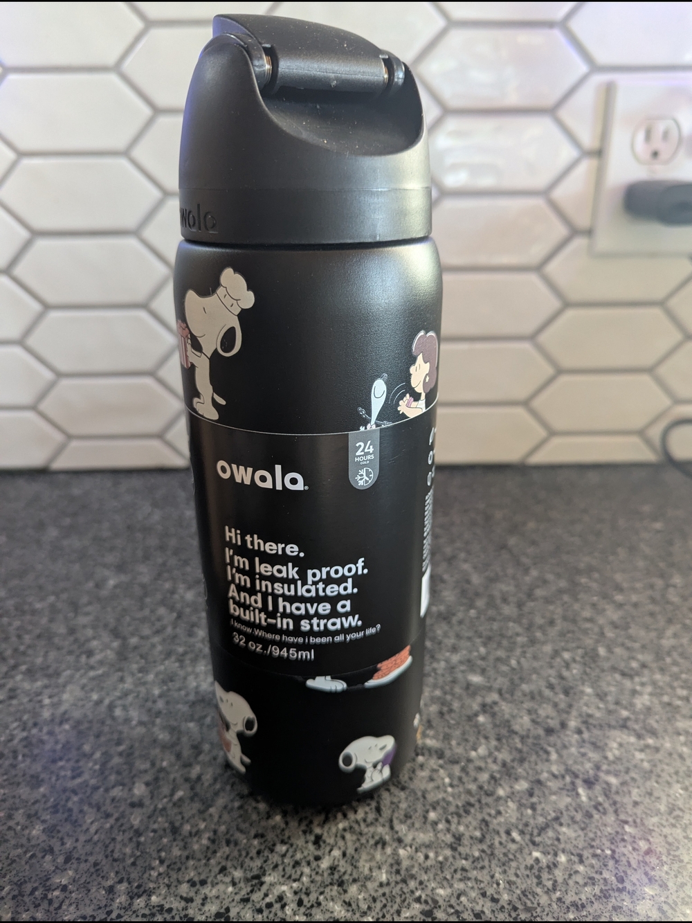 Owala Freesip Black Snoopy Water Bottle with Built-In Straw - Picture 4 of 4